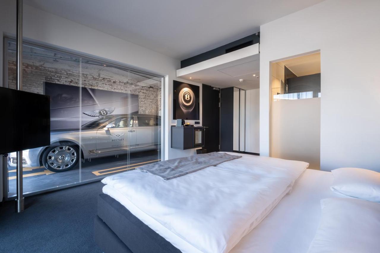 V8 Hotel Koeln At Motorworld Colónia Exterior foto