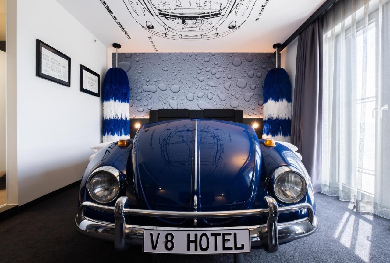 V8 Hotel Koeln At Motorworld Colónia Exterior foto