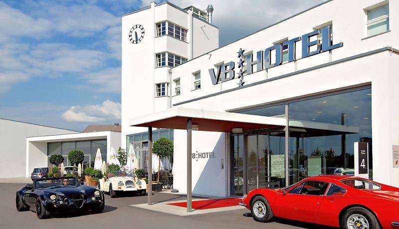 V8 Hotel Koeln At Motorworld Colónia Exterior foto