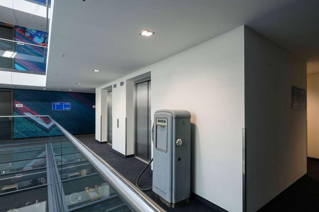 V8 Hotel Koeln At Motorworld Colónia Interior foto